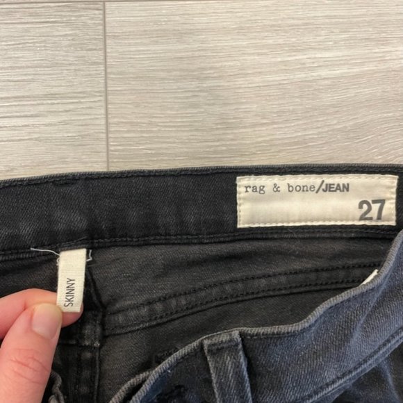 Rag & Bone - Skinny Jean in Black - Size 27 - Picture 5 of 6